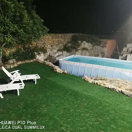 Il Carrubo بيت للعطل *